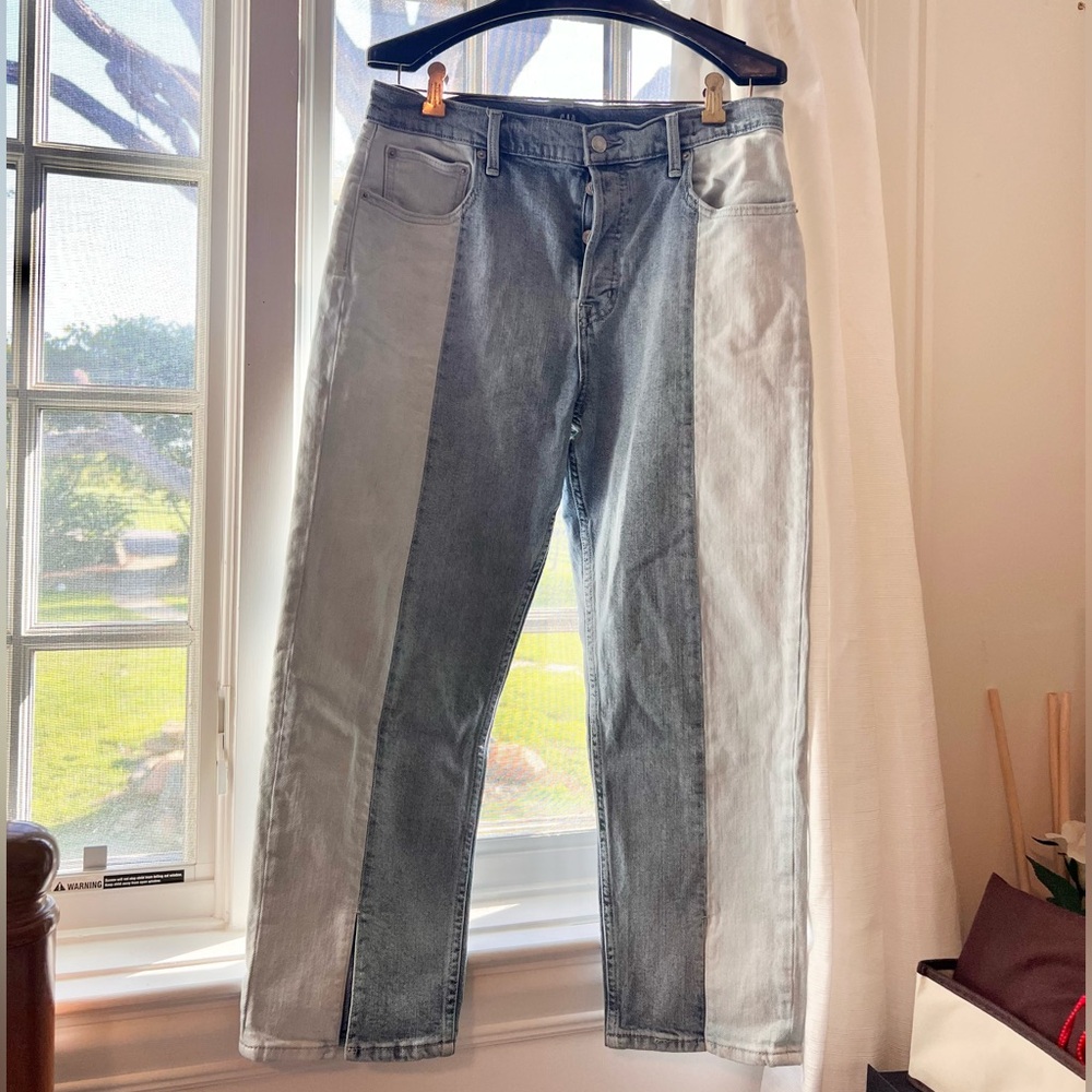 GAP High Rise Straight crop jeans with two tone color and spliced hem sz31👖